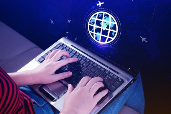 travel-insurance-business-travel-concepts-booking-airplane-tickets-digital-app-online-travel-insurance-concept-protective-gesture-icon-plane-globe_35148-8860